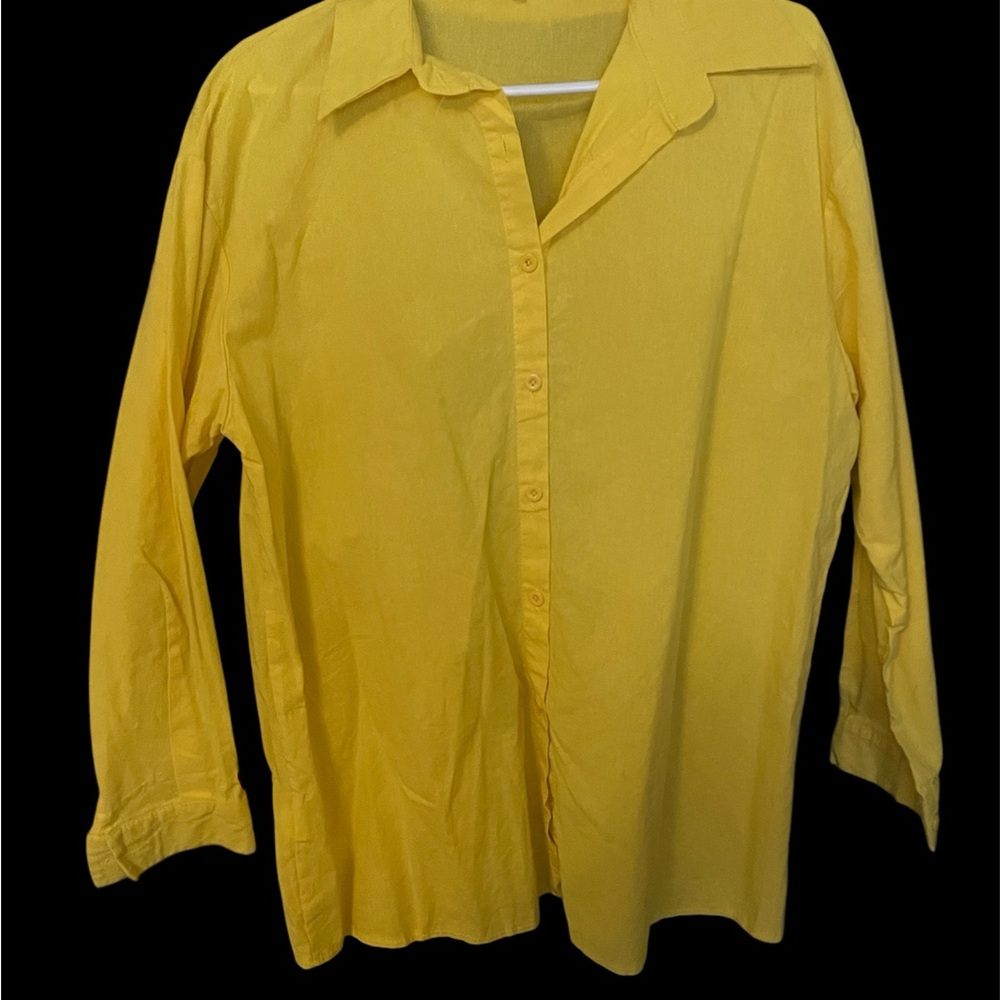 Casual Button Down Shirt in Yellow with Relaxed Fit and Long Sleeves